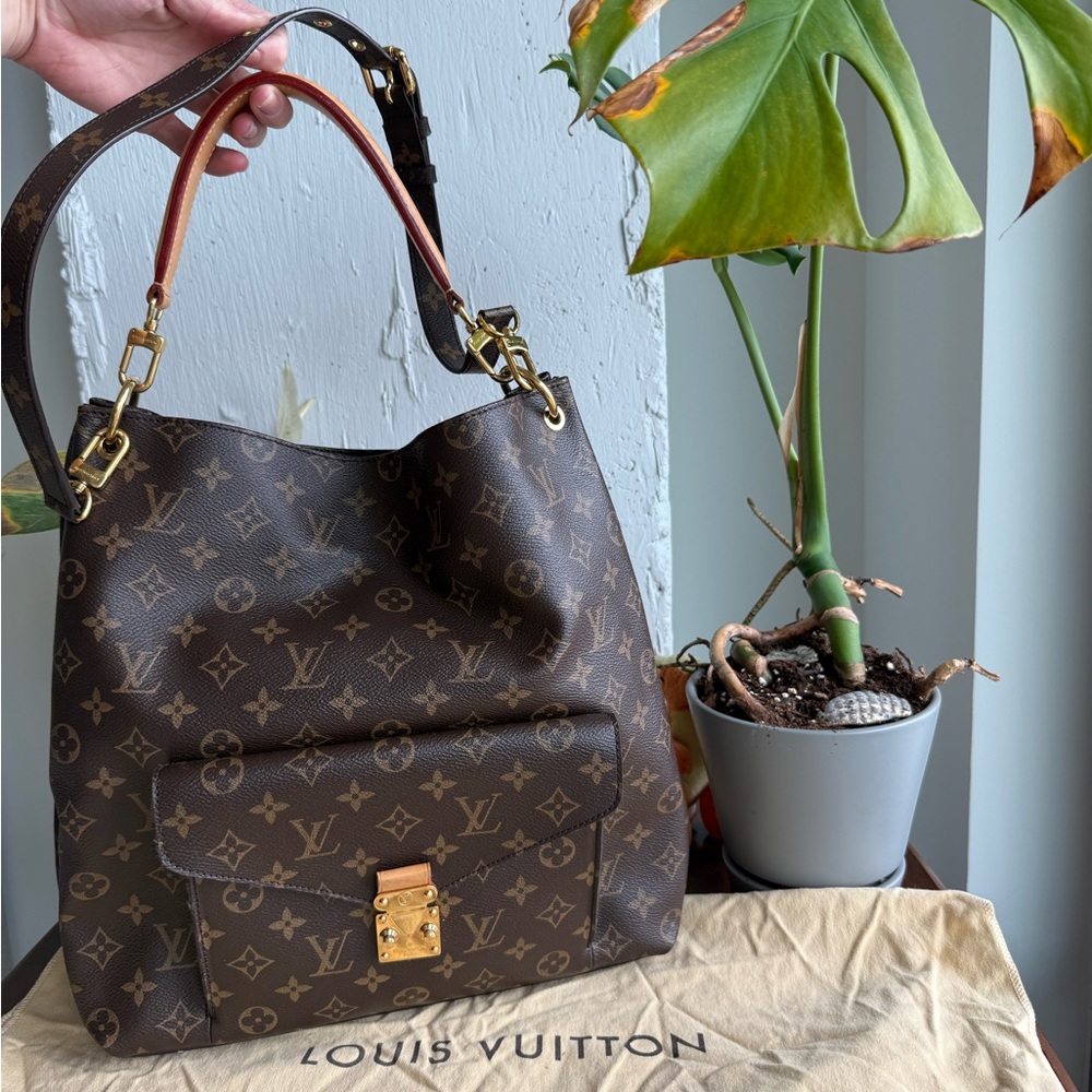 Louis Vuitton Tote shoulder Bag